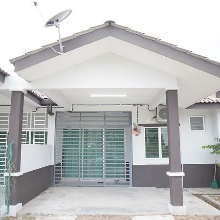 Arau Idaman Homestay Εξωτερικό φωτογραφία